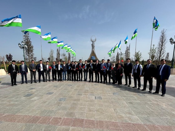 Từ Hạ Môn đến với thế giới丨Lô 200 BRT đầu tiên do King Long sản xuất đã được chuyển đến Uzbekistan!